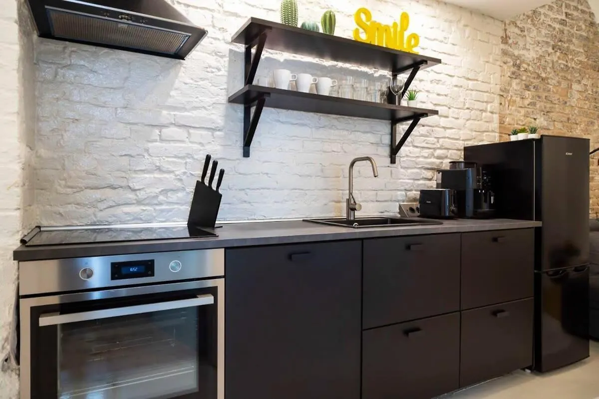 Cosy Three Br Two Bth Plus Ac Plus Self Checkin Plus Street Parking Berlín Německo